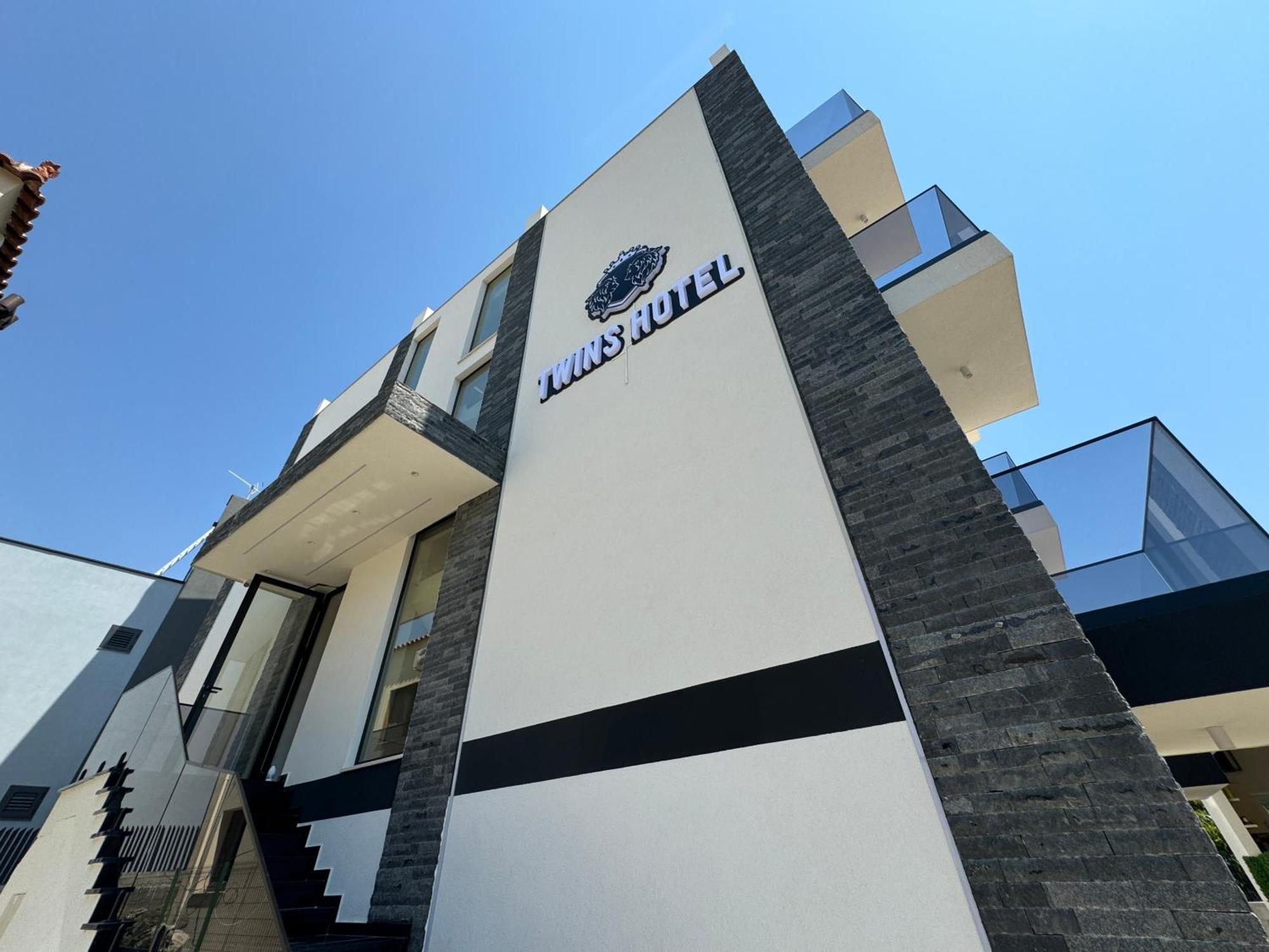 Twins Hotel Vlore Exterior photo